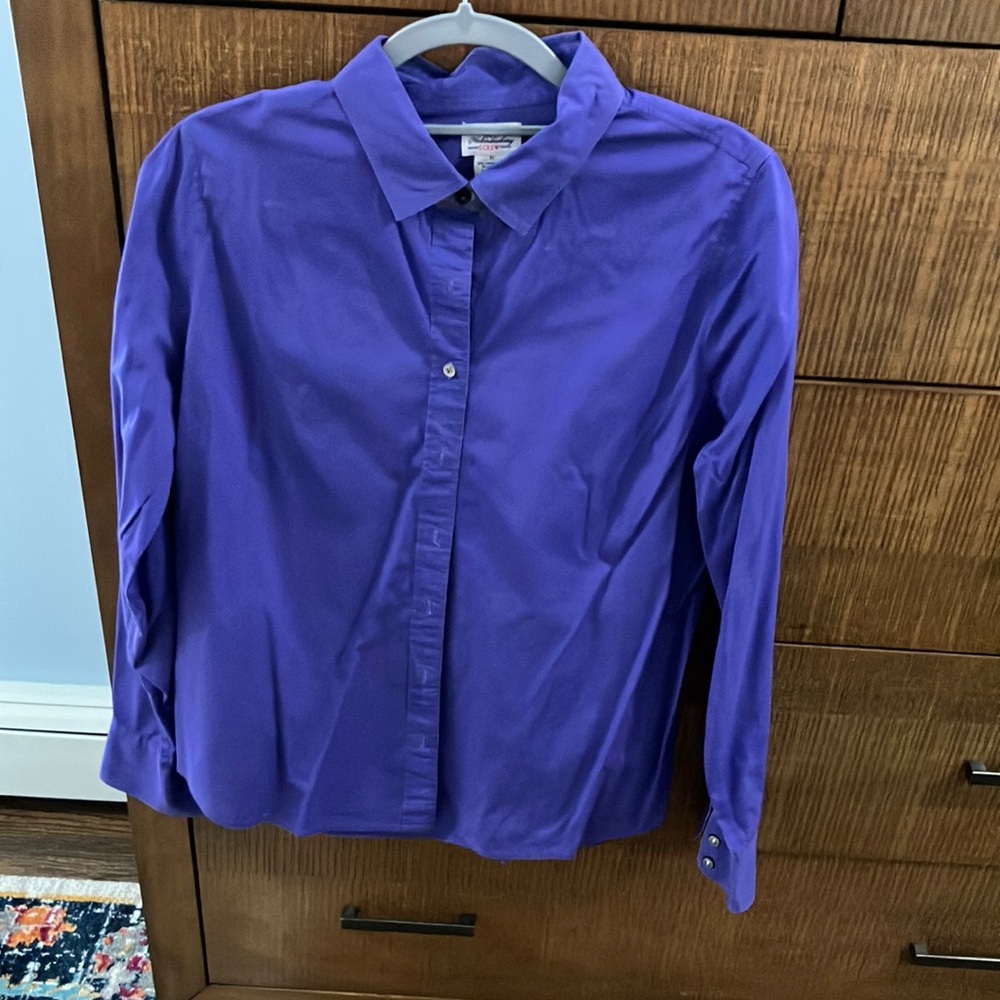 HABERDASHERY BY J. CREW Purple Tailored Shirt. Size Medium. 100% Cotton
Like New